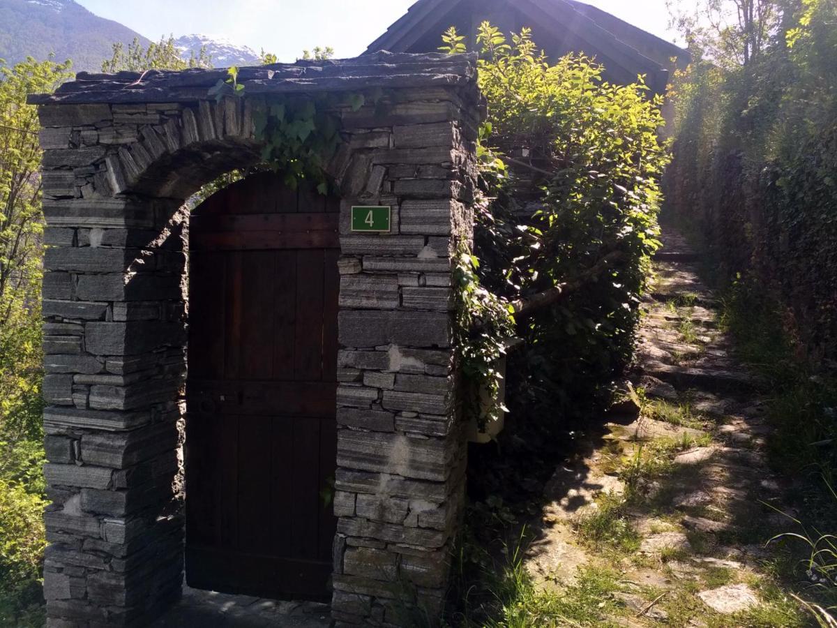 הוילה אינטרניה Rustico "Casa Di Sasso" מראה חיצוני תמונה