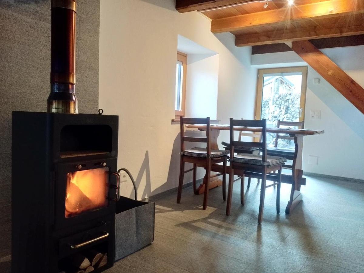 הוילה אינטרניה Rustico "Casa Di Sasso" מראה חיצוני תמונה